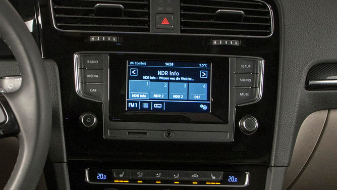 VW-Autoradio-Composition-Touch-1024x576-d9ec9f04ff6112f6.jpg